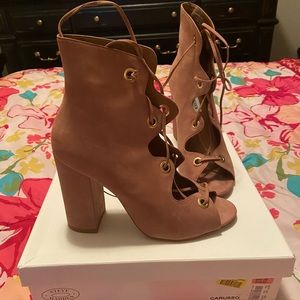 Steven Madden bootie